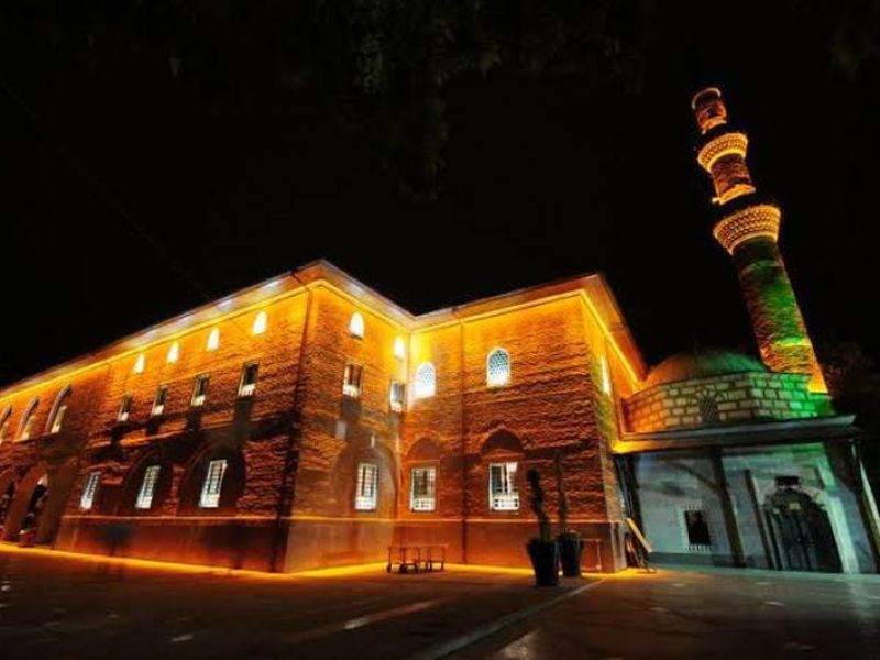 Neva Şarj - Neva Şarj Hacı Bayram-ı Veli Camii'nde